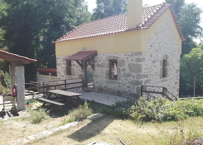 Üdülőpark Q.ta Moinhos Da Ponte Tábua